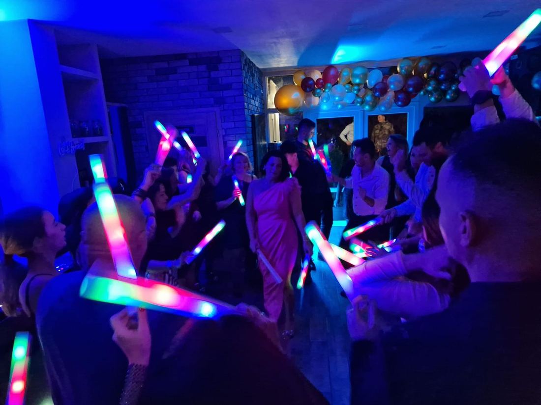 Parkiet taneczny w sali bankietowej – Agroturystyka u Zygmunta